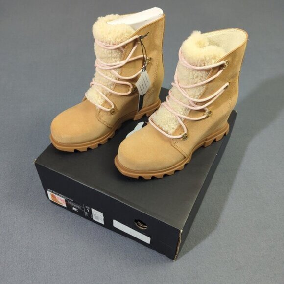 Sorel Booties Women's 7 Tawny Buff Gum 2 Joan of Arctic Wedge III Lace Cozy NWT - Picture 2 of 12